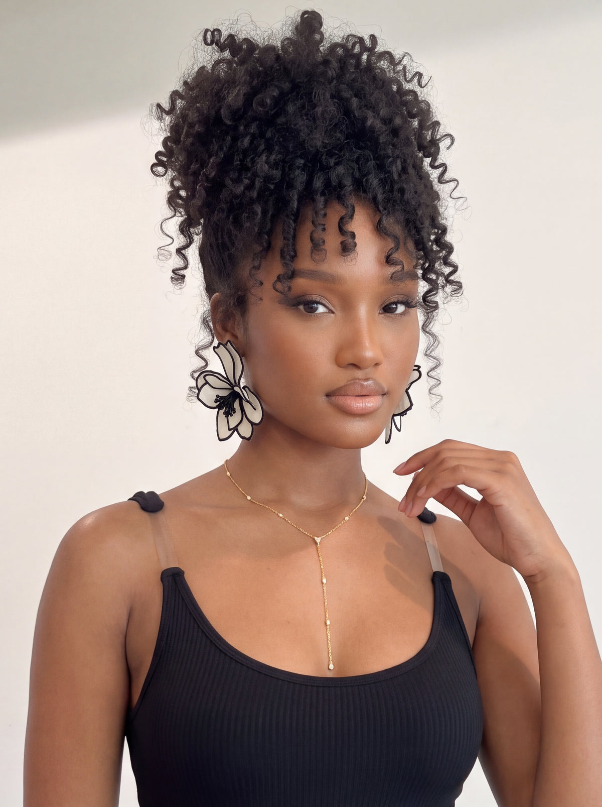 Lara Flower Earrings