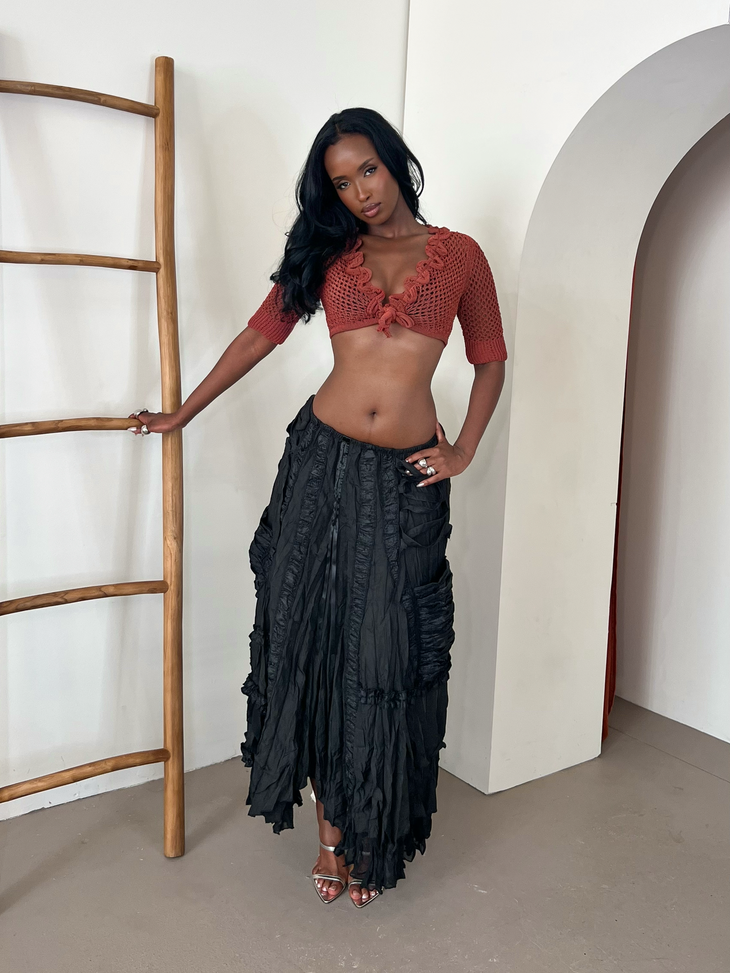 Riley Maxi Skit - Black